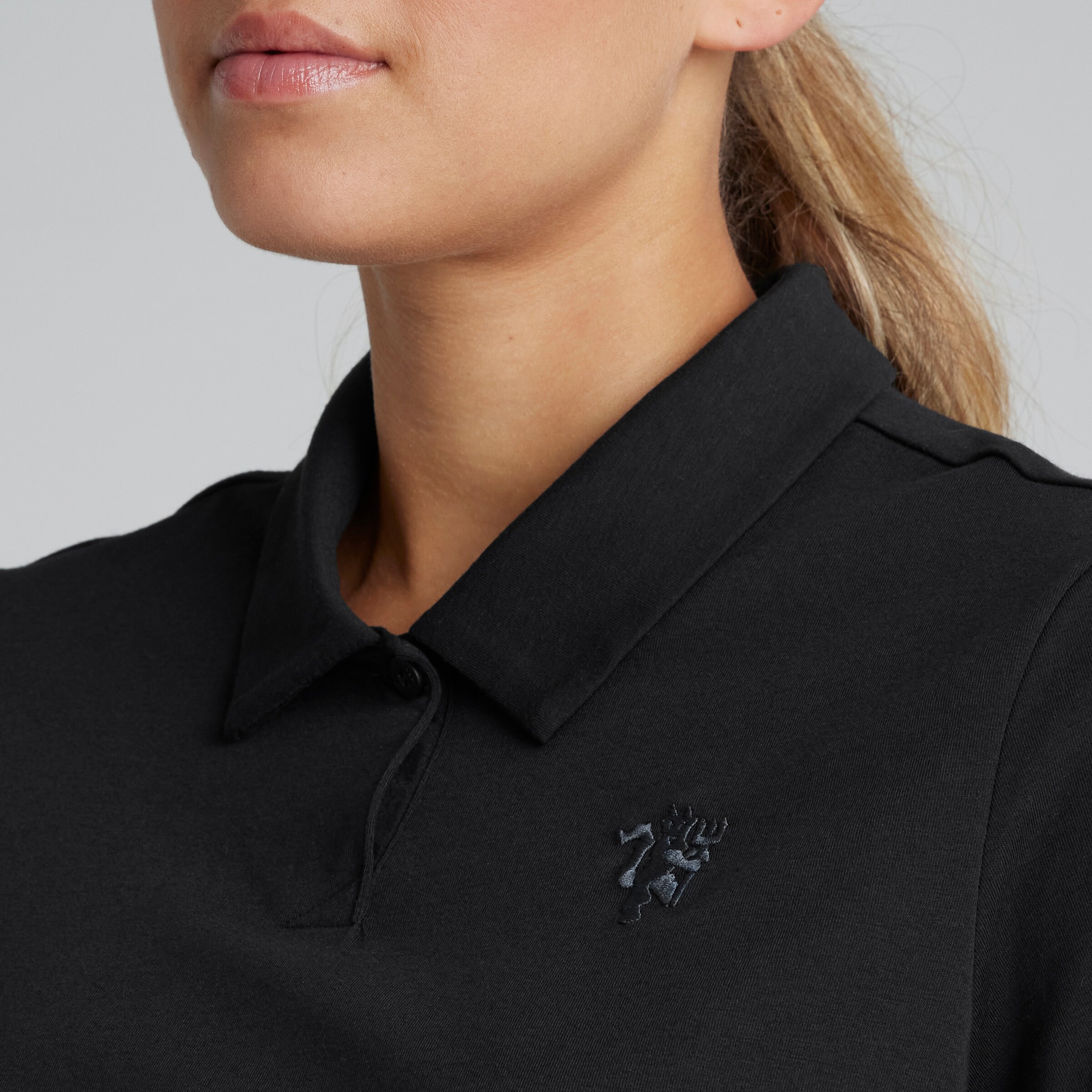 Manchester United x adidas Womens Golf Go-To Heathered Polo Shirt Black Black Detail [4-4]