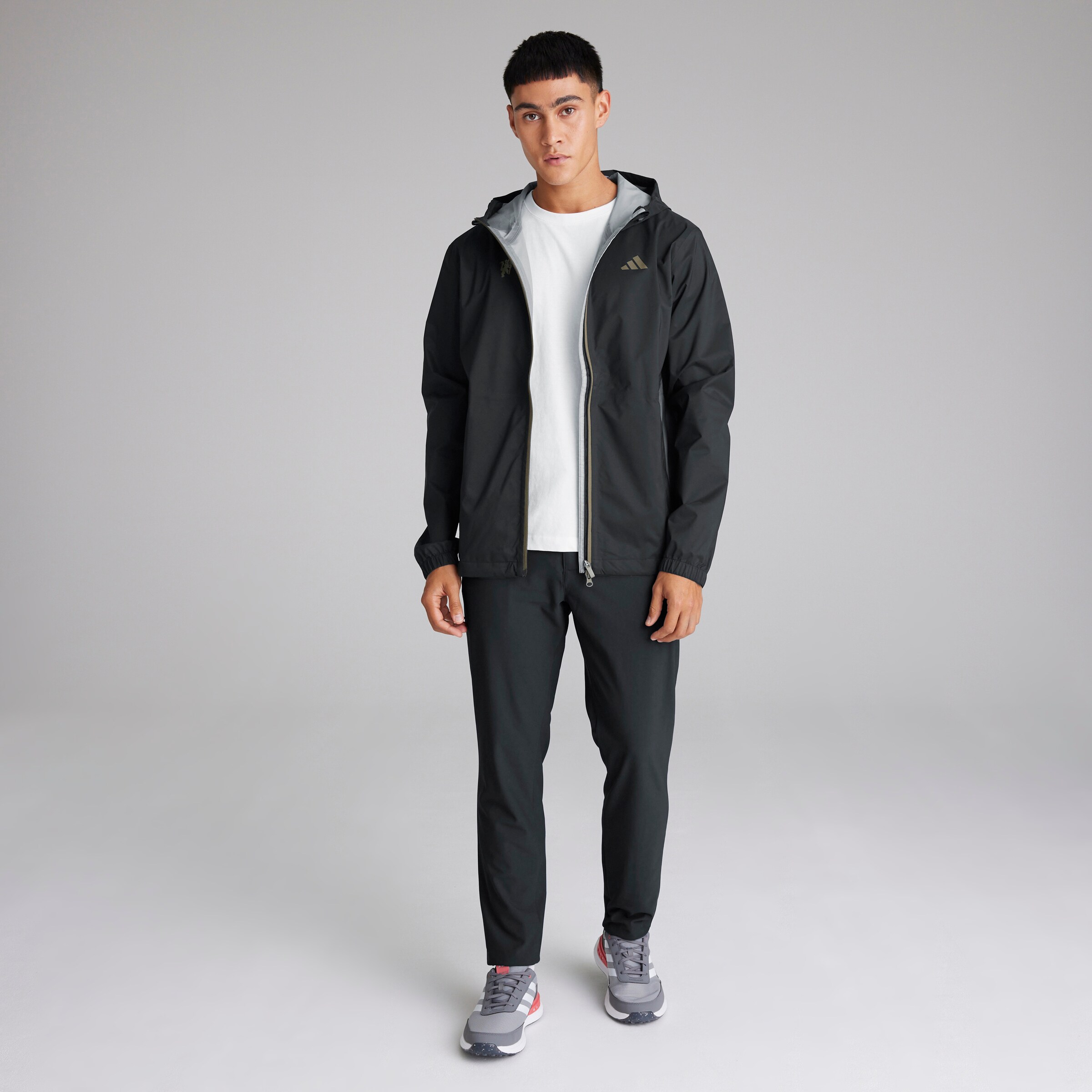 Manchester United x adidas Golf RAIN.RDY Jacket Black Black Detail [3-6]