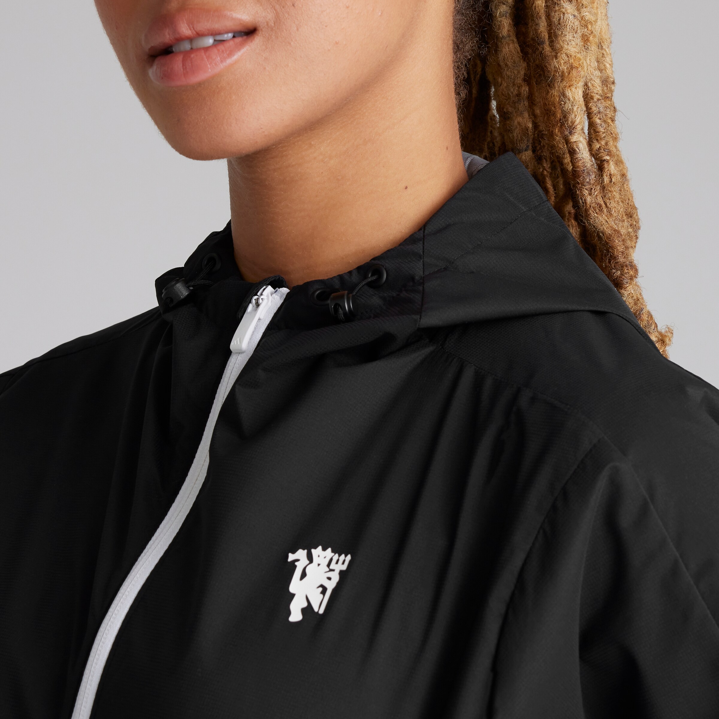 Manchester United x adidas Womens Golf Provisional Jacket Black Black Detail [4-6]