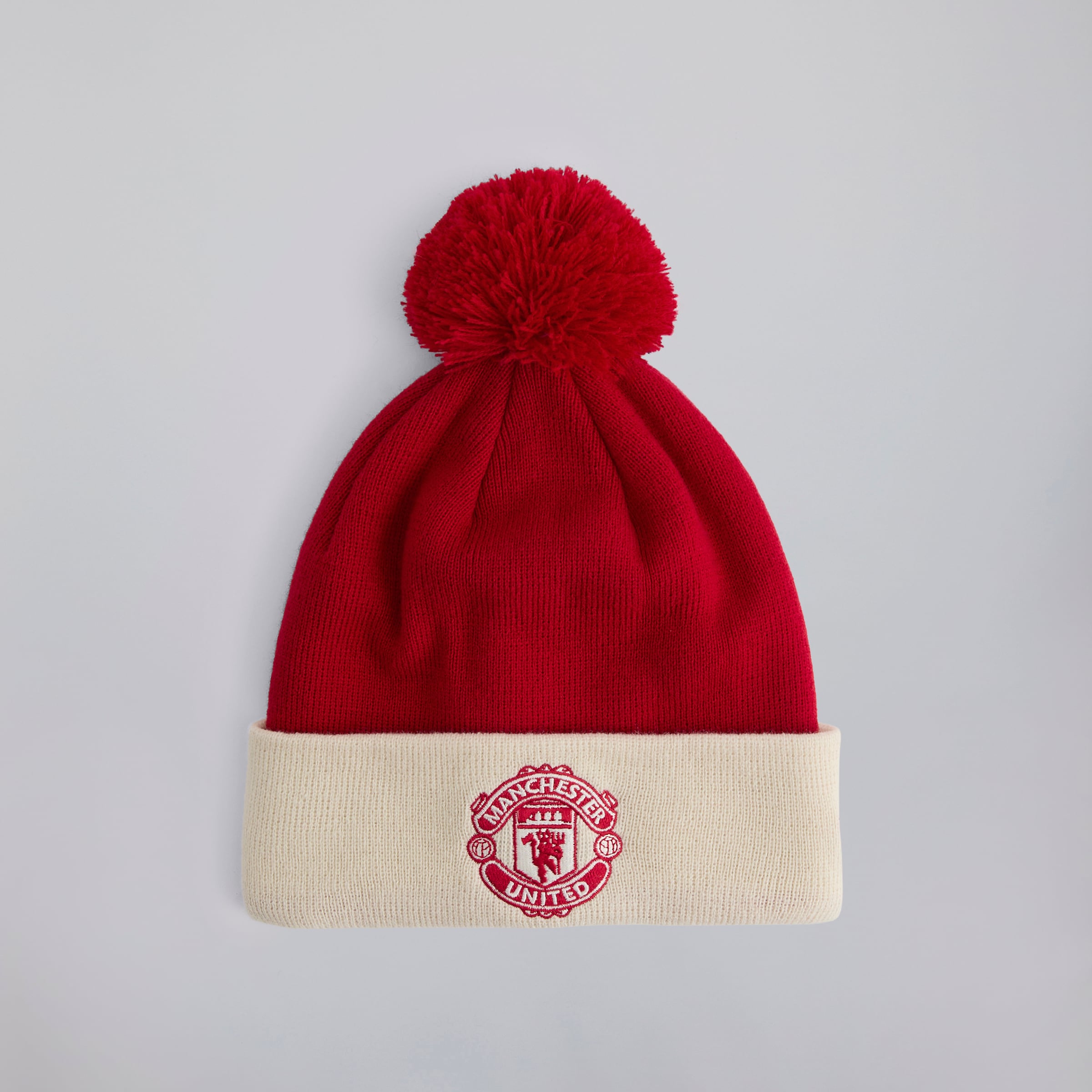 Manchester United x New Era Contrast Bobble Beanie Red Beige
