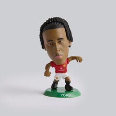 Manchester United SoccerStarz Leny Yoro Figurine Red