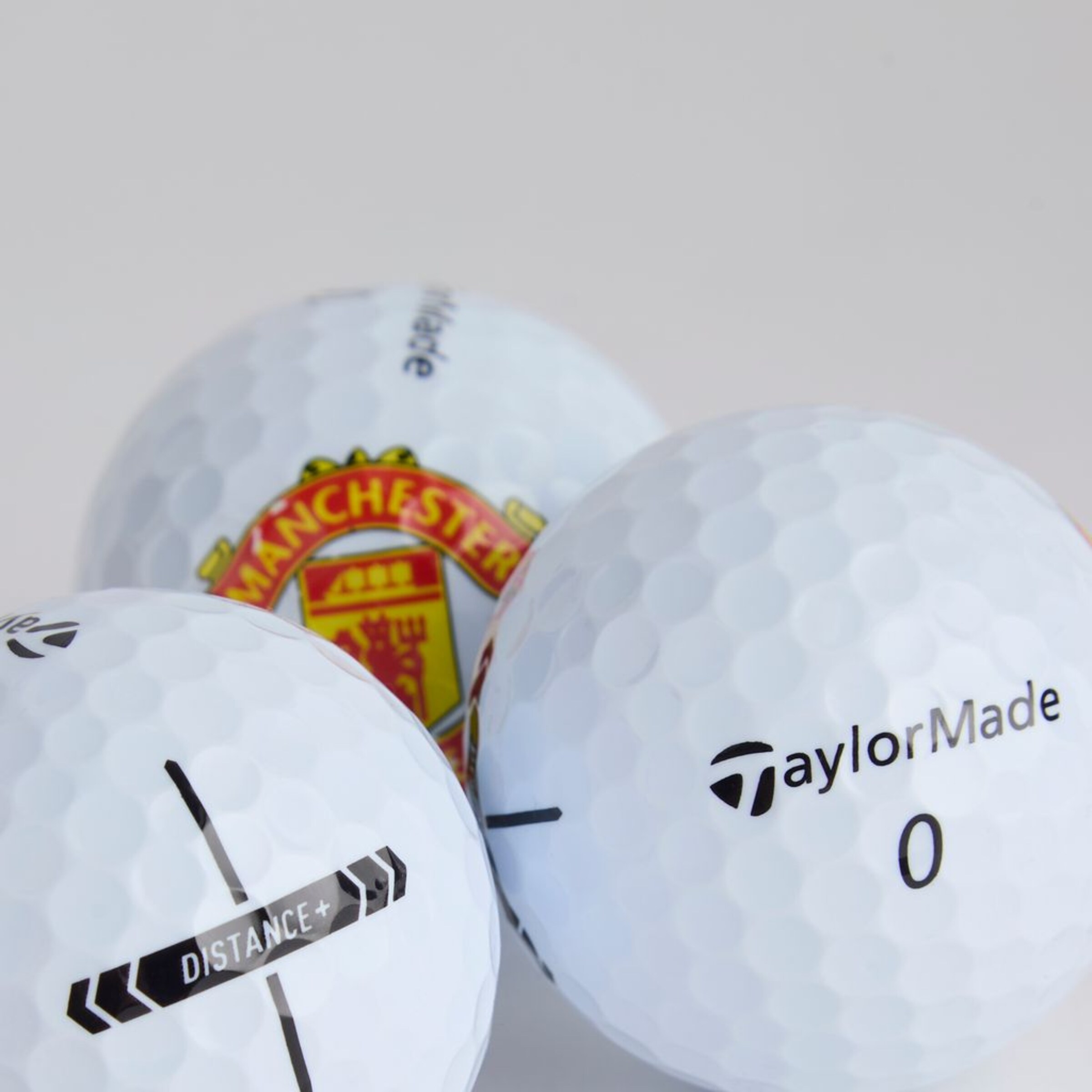 Manchester United X TaylorMade Golf Balls 3 Pack White White Detail [4-4]