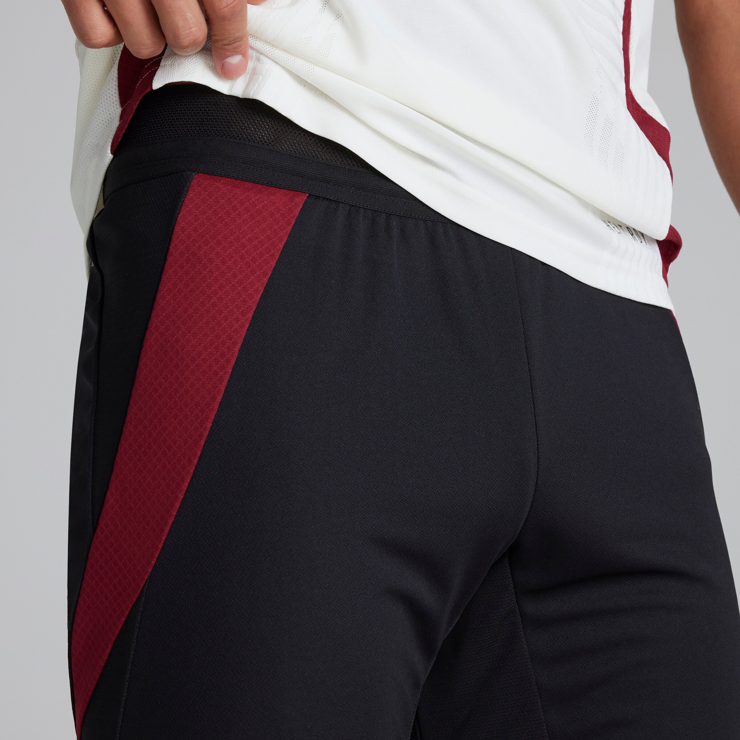 Manchester United Tiro 24 Pro Shorts Black Black Detail [6-6]