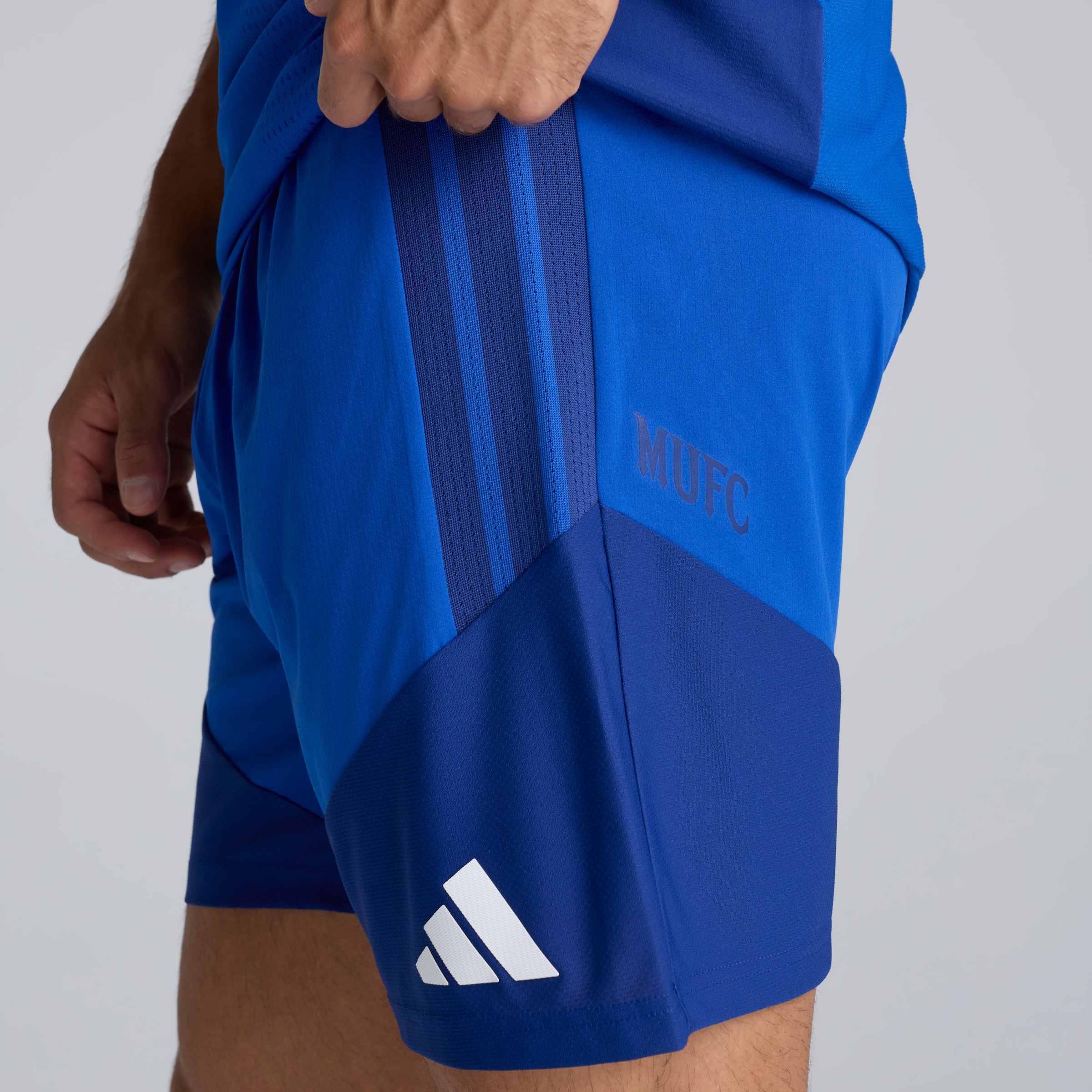 Manchester United 26/27 Cup Training Tiro Authentic Shorts Blue Blau Detail [4-5]