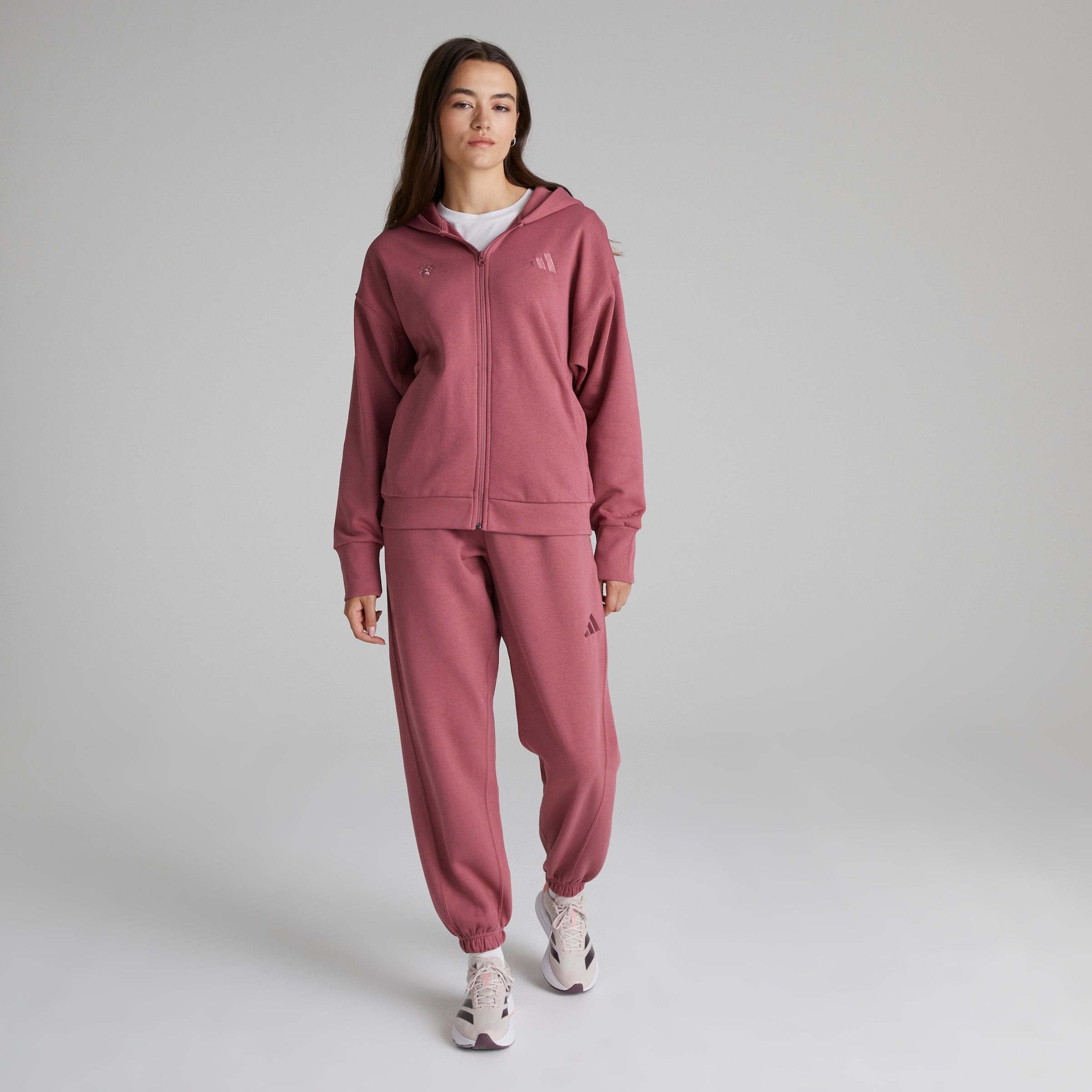 Manchester United x adidas Womens ALL SZN Fleece Full Zip Hoodie Burgundy Rouge Détail [3-6]