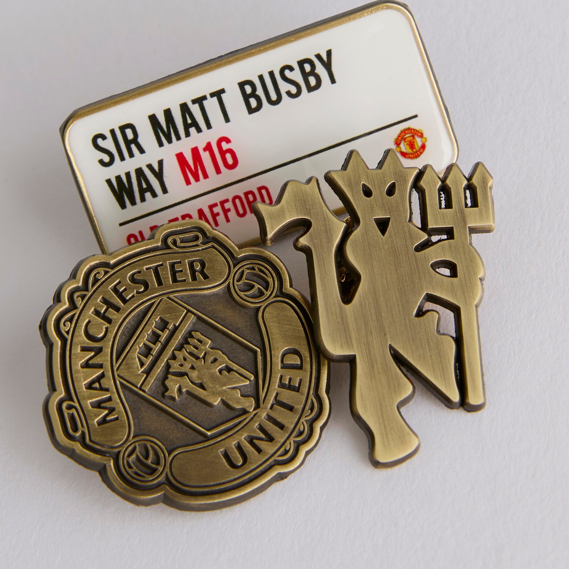 Manchester United Badge Set 3 Pack Multi Multi Detail [3-4]