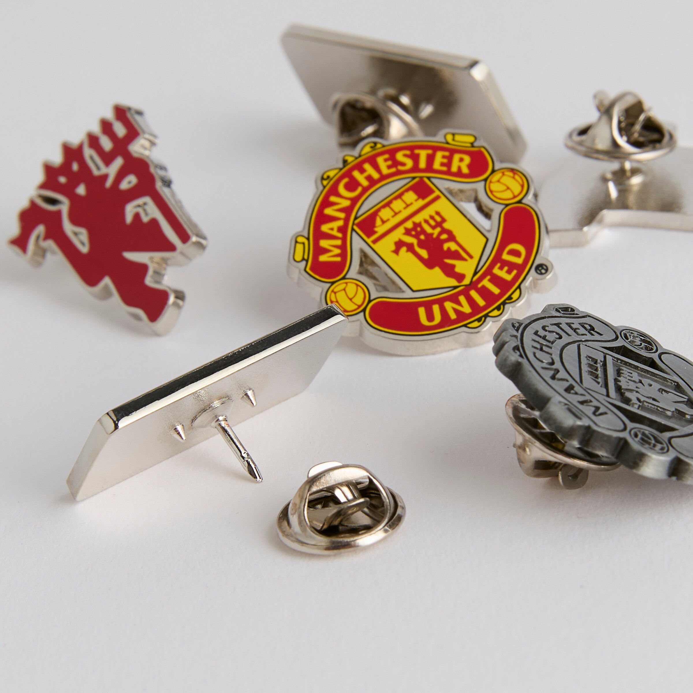 Manchester United Badge Set 6 Pack Red Detail [4-4]
