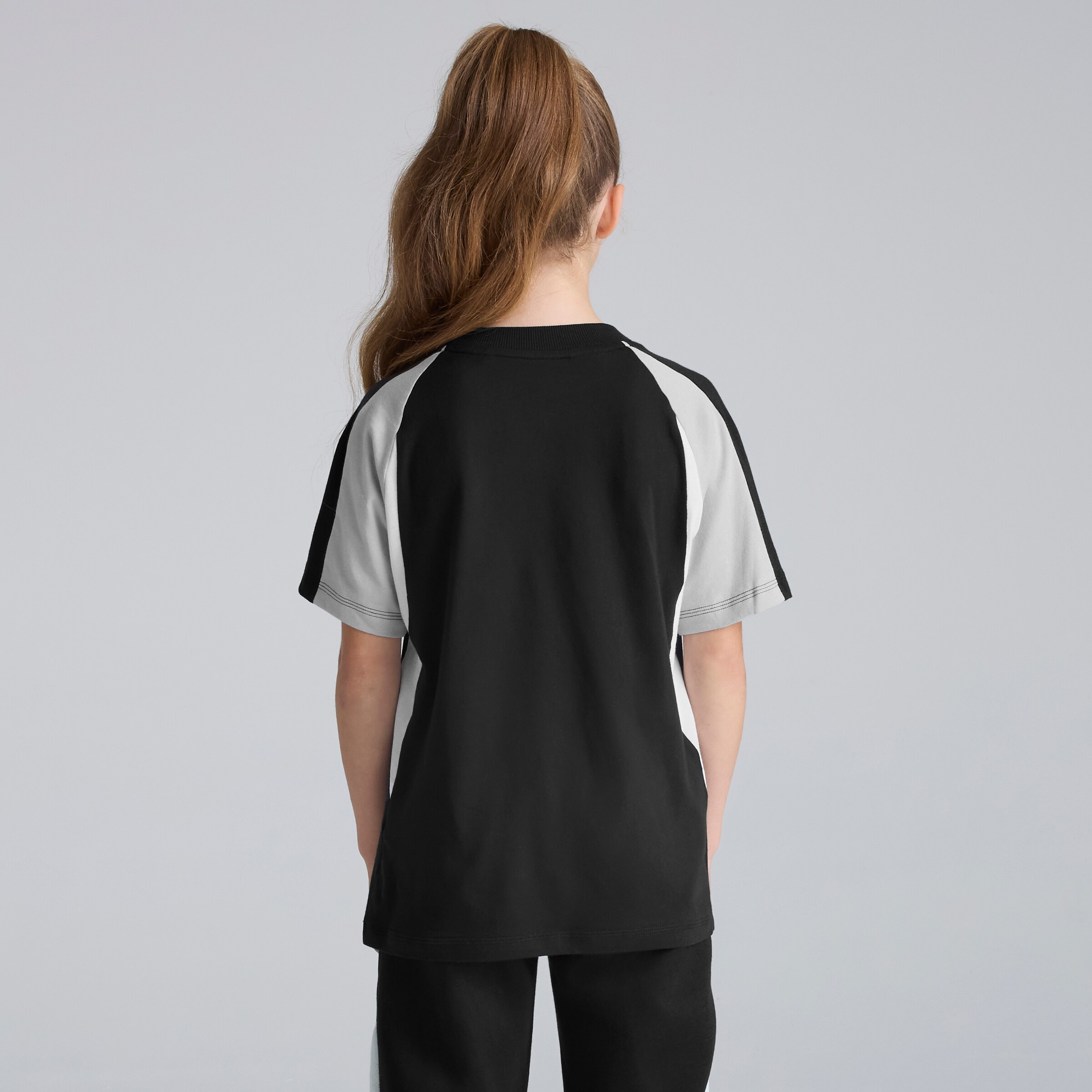 Manchester United x adidas Kids Colourblock T-Shirt Black Black Detail [2-5]