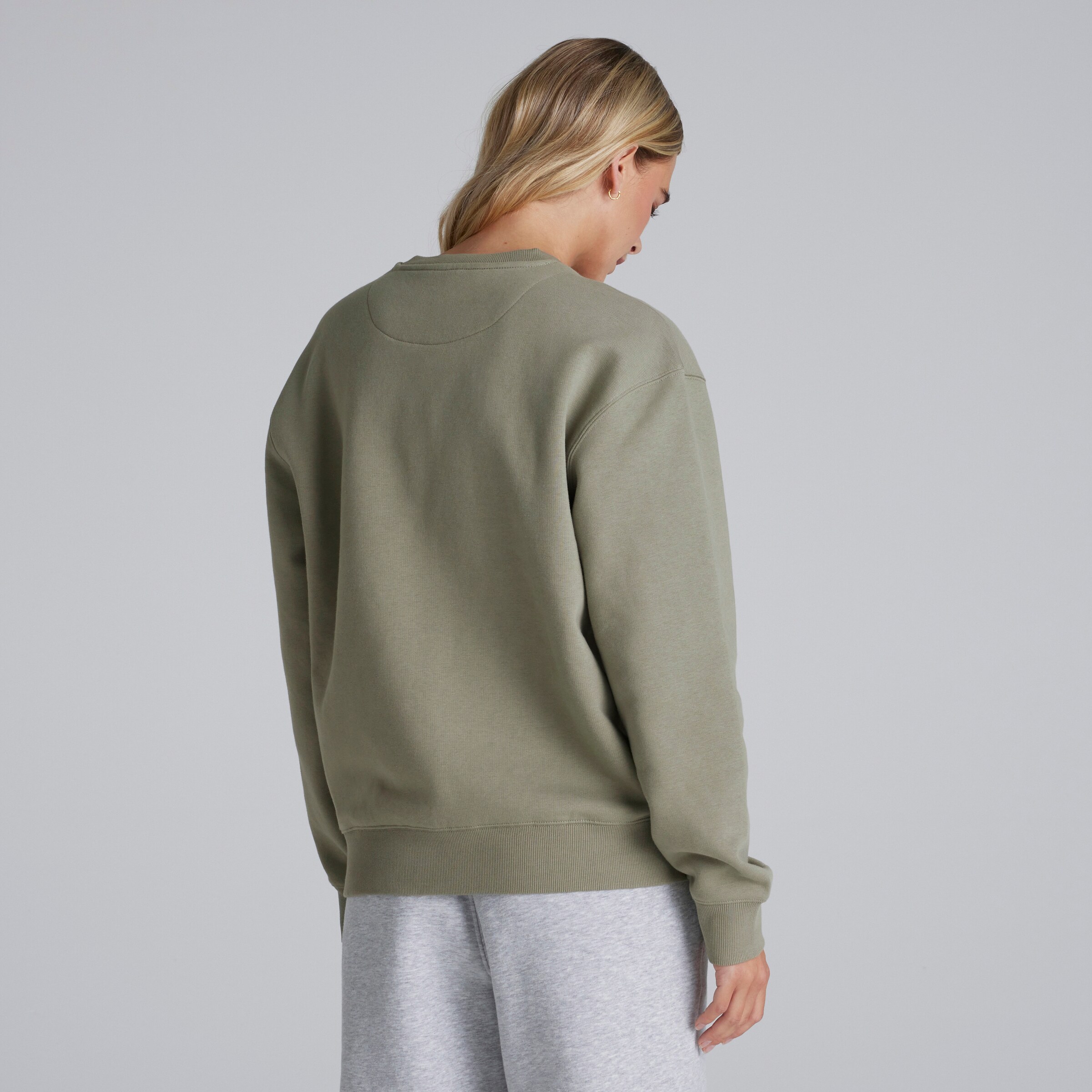 Manchester United Womens MUFC Sweatshirt Green Green Detail [2-5]