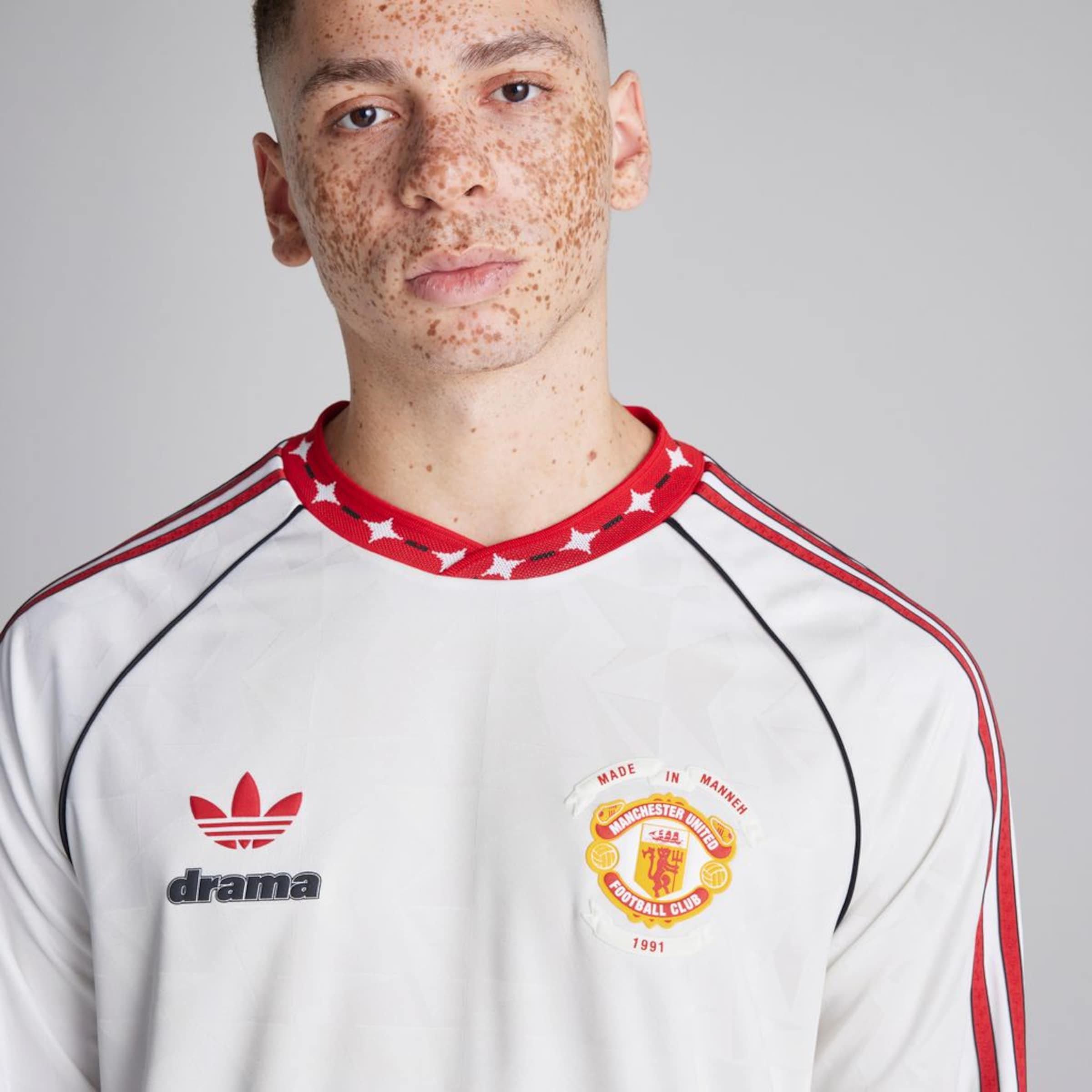 完売品Manchester United x DRAMACALL ゲームシャツ 完売品Manchester United x DRAMACALL ゲームシャツ Buy ADIDAS X