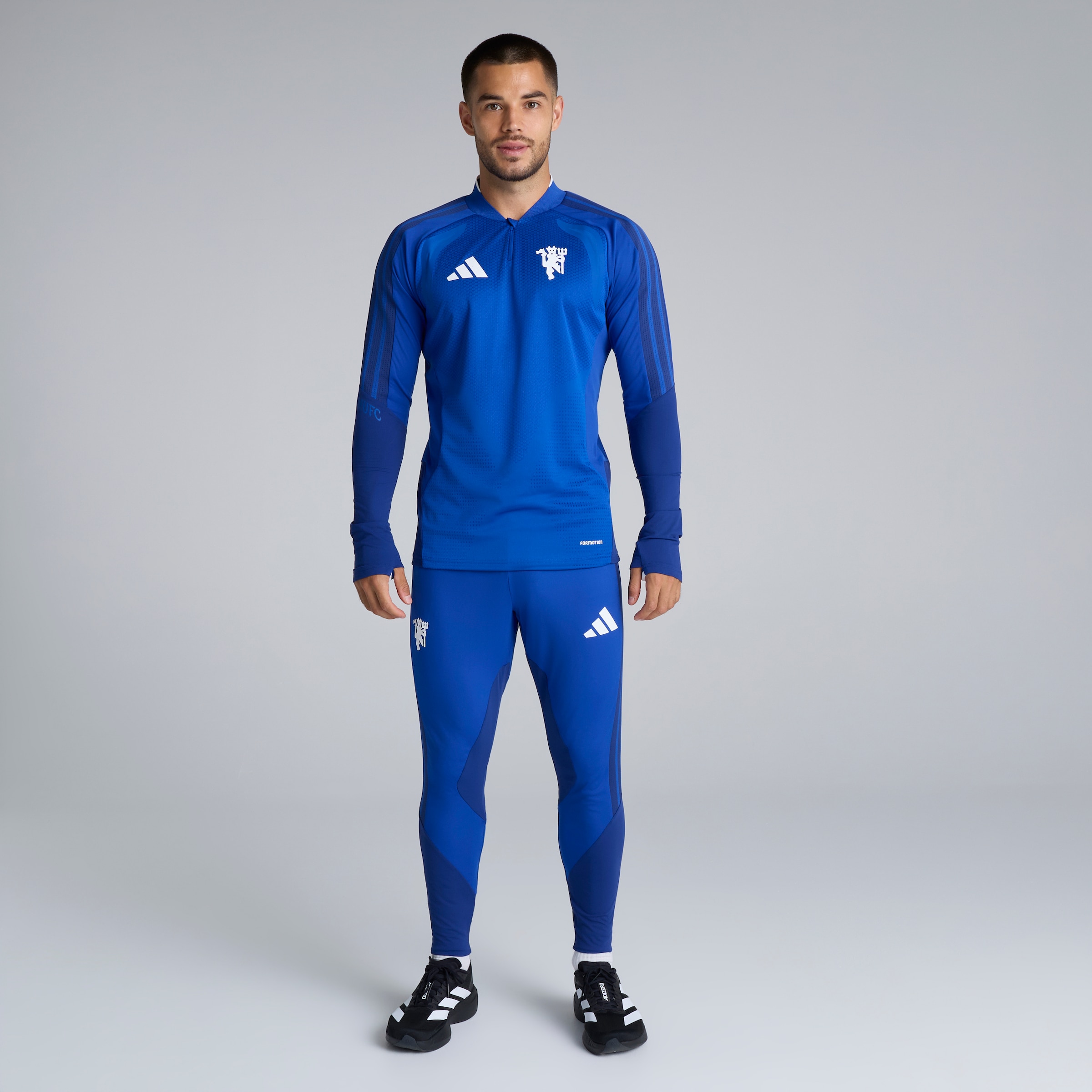 Manchester United 26/27 Cup Training Tiro Authentic Top Blue Blau Detail [2-7]