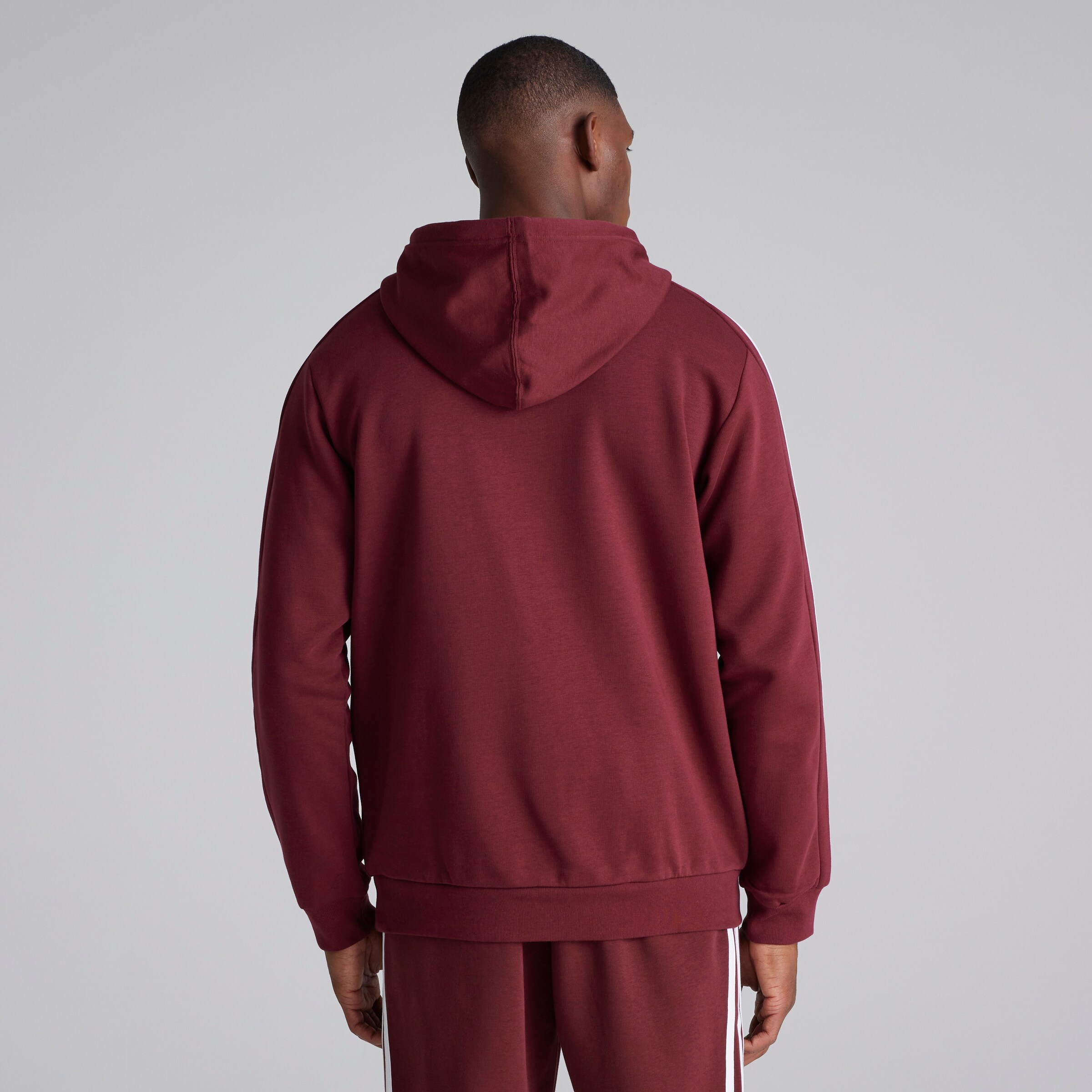 Manchester United x adidas Mens Essentials Fleece 3-Stripes Hoodie Burgundy Rouge Détail [2-7]