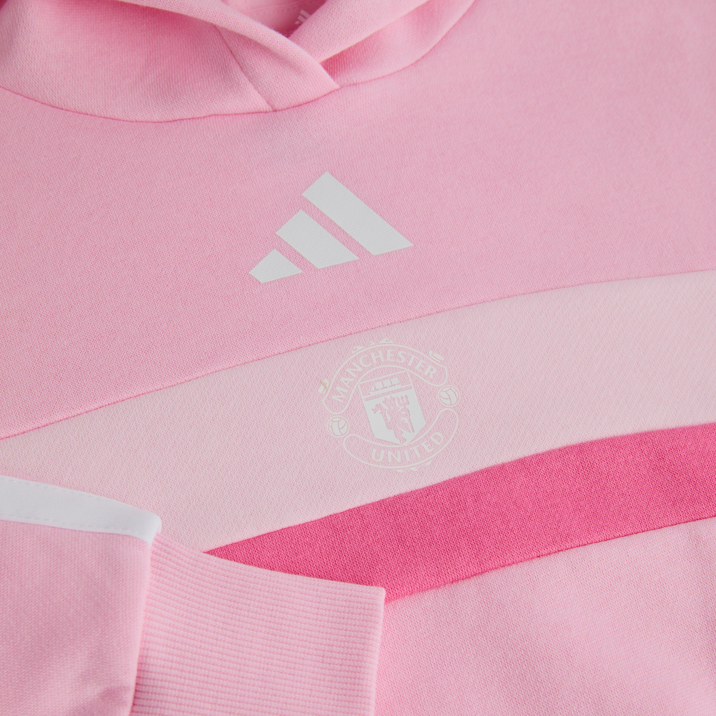 Manchester United x adidas Kids Essentials Tiberio 3-Stripes Fleece Leggings Set Pink Rose Détail [3-4]