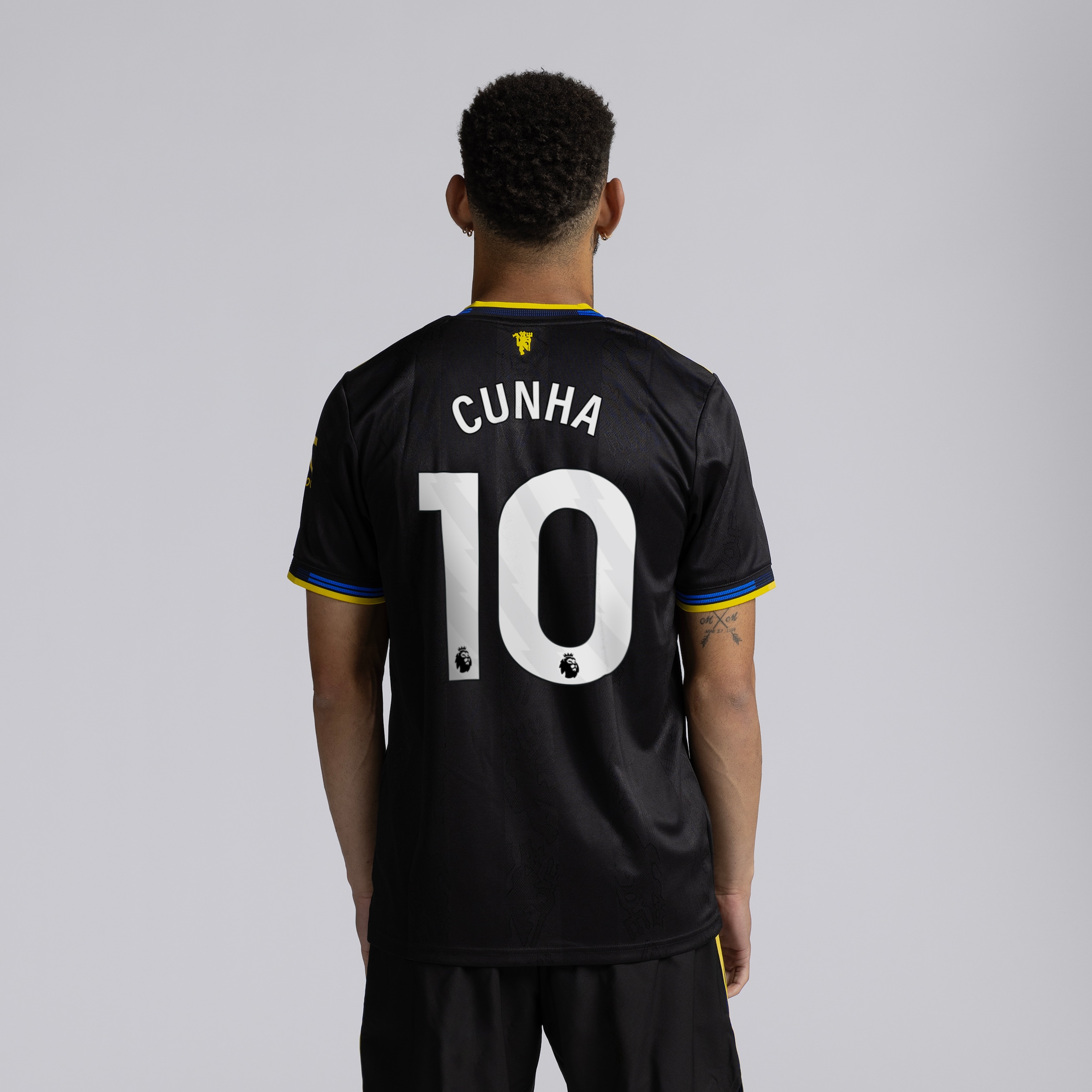 Manchester United 25/26 Third Jersey with Cunha 10 EPL Printing & Badge 黑色