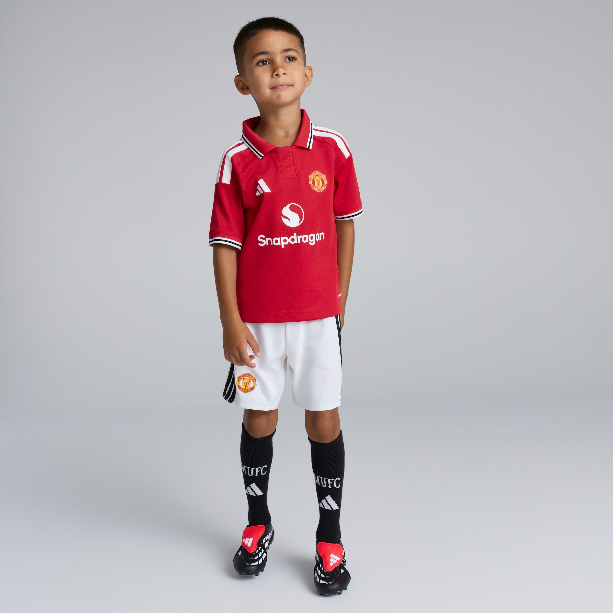 Manchester United Kids 26/27 Home Mini Kit 红色 细节 [3-6]