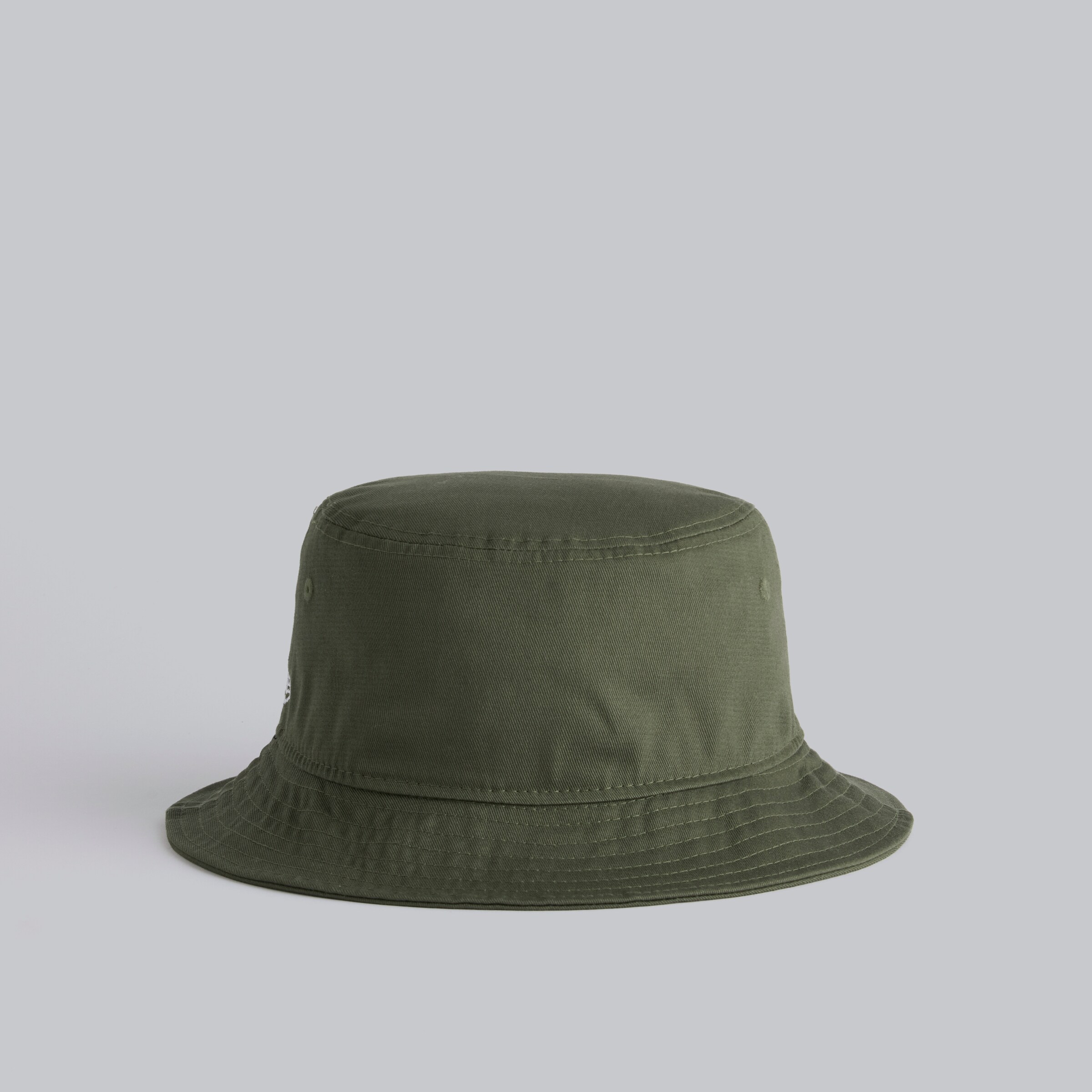 Manchester United x New Era Devil Bucket Hat Olive Green Detail [4-5]