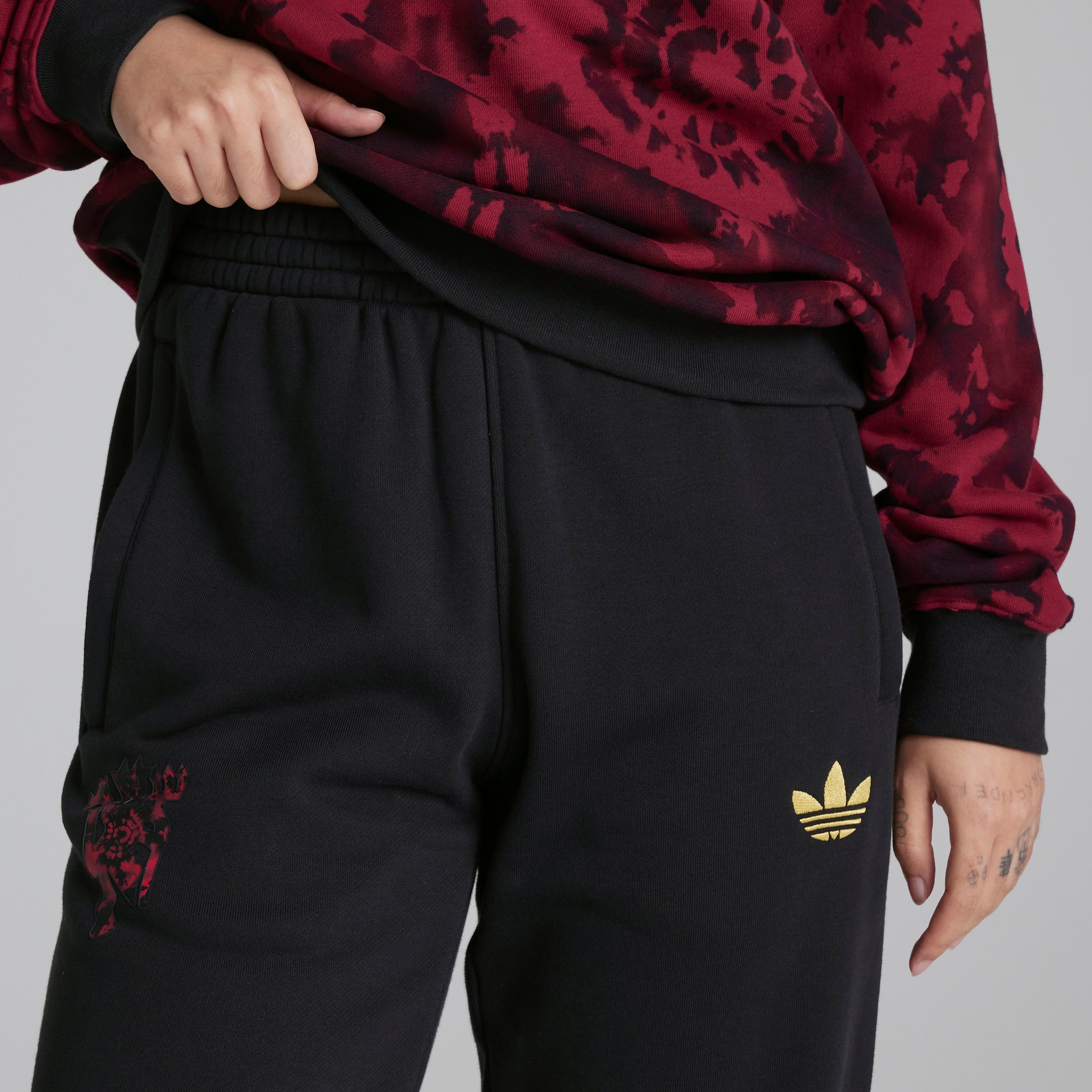 Manchester United x adidas Mens Lunar New Year Pants Black Black Detail [7-8]