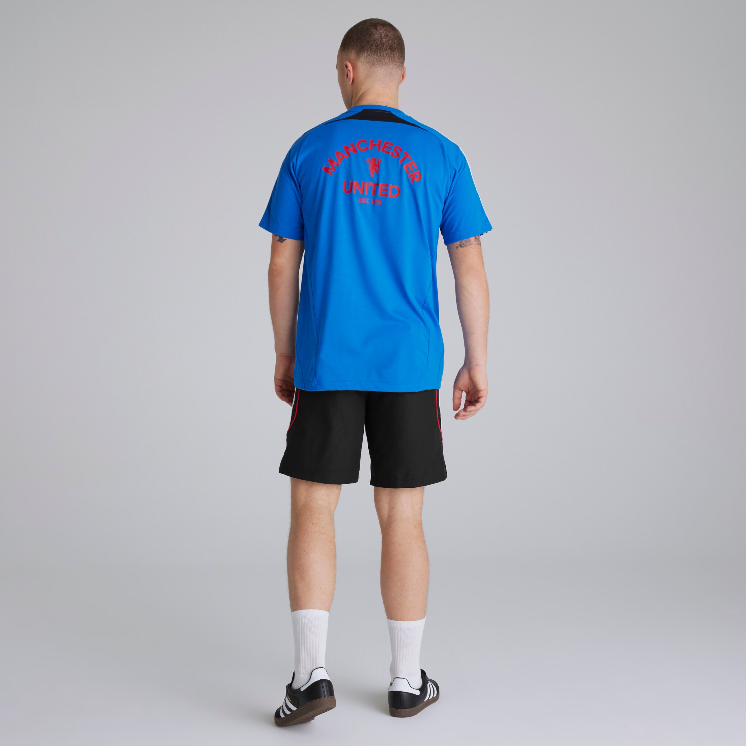 Manchester United x adidas Urban Purist Shorts Black Noir Détail [2-5]