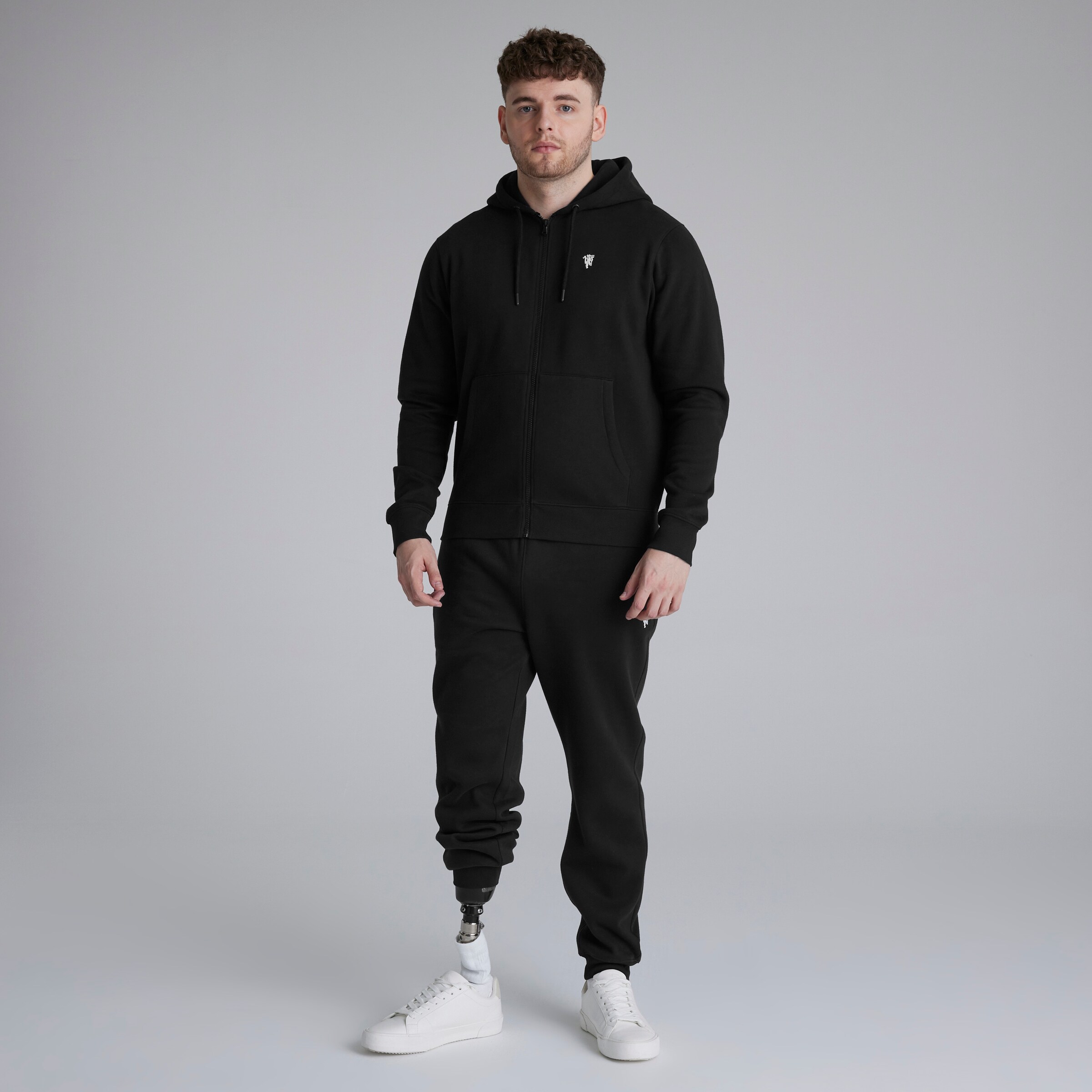 Manchester United Devil Essentials Joggers Black 黑色 细节 [3-5]