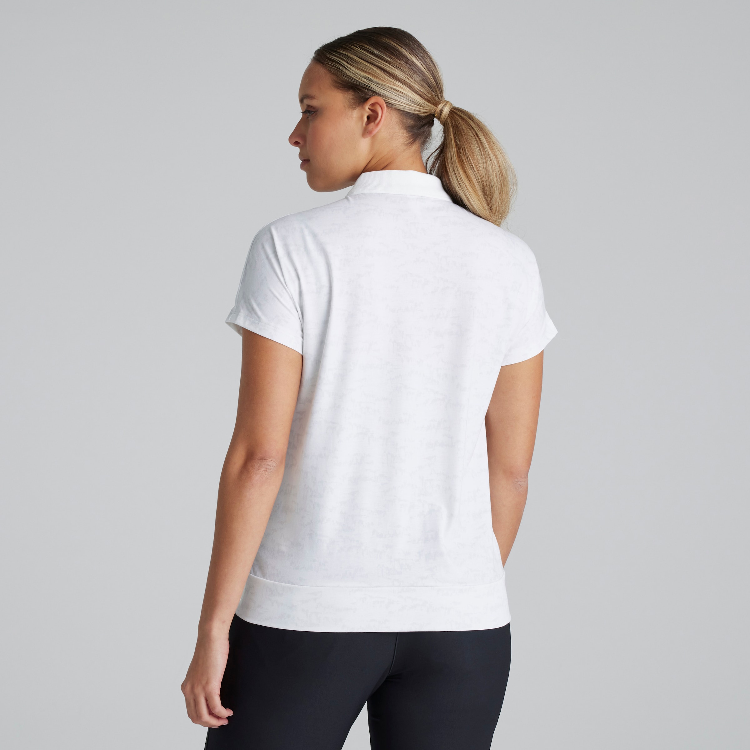 Manchester United x adidas Womens Golf Go-To Polo Shirt White/Grey White Detail [2-4]